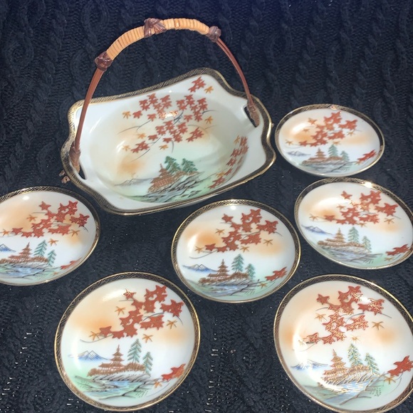 Vintage Japanese Geisha bowl set wicker handle w/ 6 sauce bowls - Picture 2 of 9